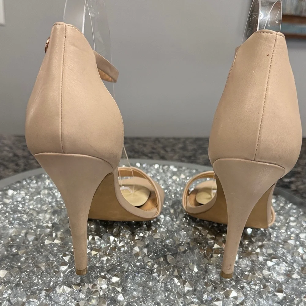 LC Lauren Conrad Nude Ankle Strap sandal Heels 7.5